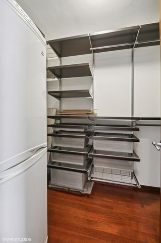 900 N Lake Shore Drive 514, Chicago, IL 60611