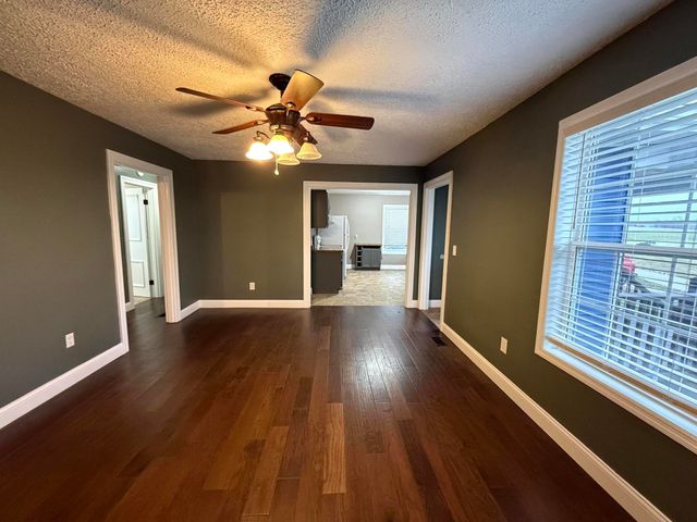 1543 W Tunnel Hill Road, Owingsville, KY 40360