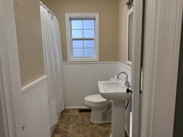 1543 W Tunnel Hill Road, Owingsville, KY 40360