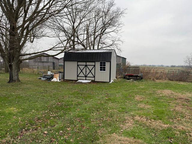 1543 W Tunnel Hill Road, Owingsville, KY 40360