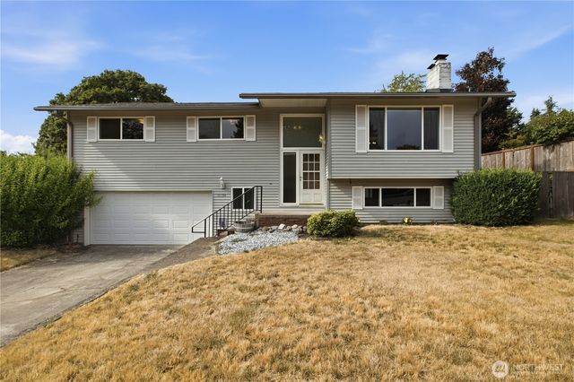 10074 SE 213th Place, Kent, WA 98031
