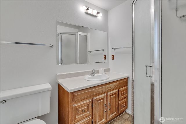 10074 SE 213th Place, Kent, WA 98031