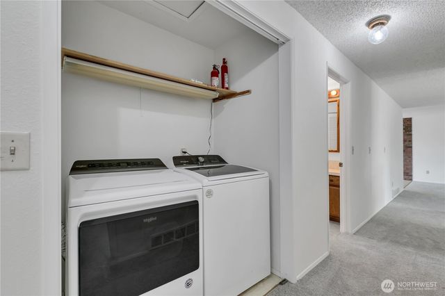 10074 SE 213th Place, Kent, WA 98031