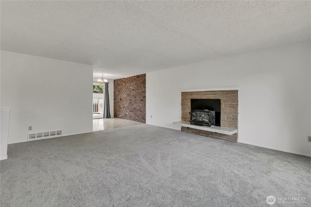 10074 SE 213th Place, Kent, WA 98031