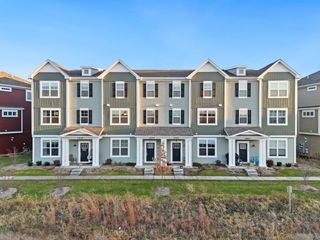 1544 Syracuse Drive, Grayslake, IL 60030