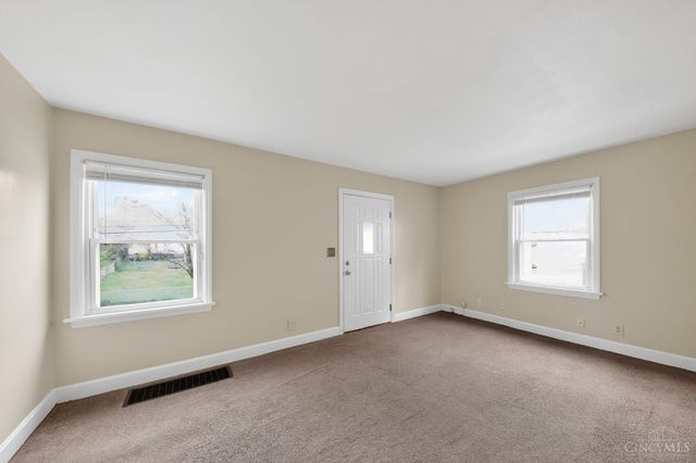 1778 Ashbrook Drive, Cincinnati, OH 45238