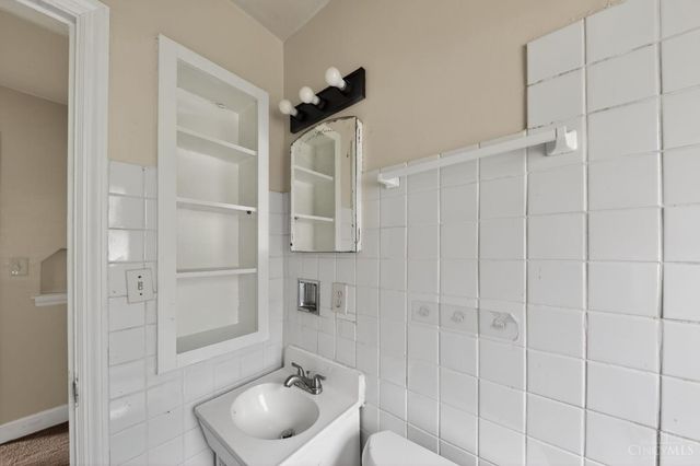 1778 Ashbrook Drive, Cincinnati, OH 45238