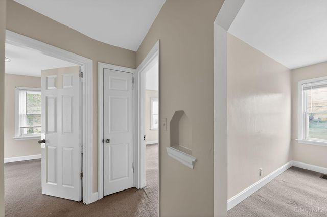 1778 Ashbrook Drive, Cincinnati, OH 45238