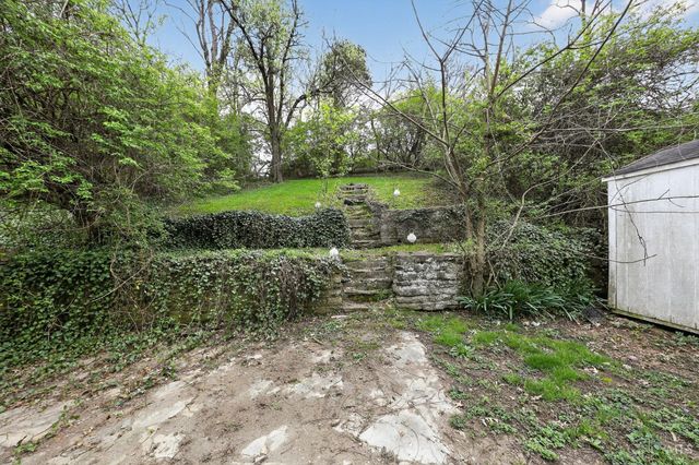 1778 Ashbrook Drive, Cincinnati, OH 45238