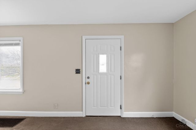1778 Ashbrook Drive, Cincinnati, OH 45238