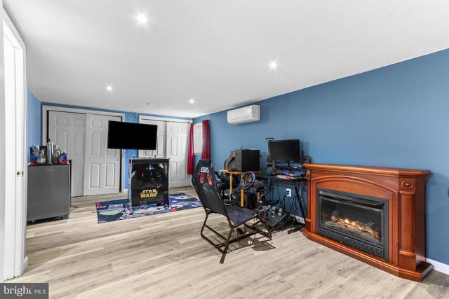 110 SUNDEW DR, East Stroudsburg, PA 18301