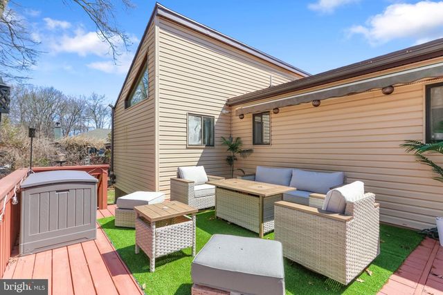 110 SUNDEW DR, East Stroudsburg, PA 18301