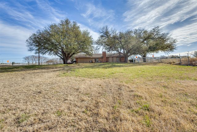 14329 Highway75, Van Alstyne, TX 75495