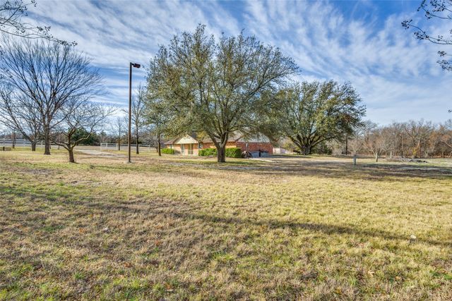14329 Highway75, Van Alstyne, TX 75495