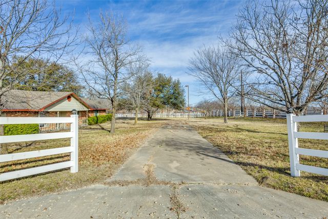 14329 Highway75, Van Alstyne, TX 75495