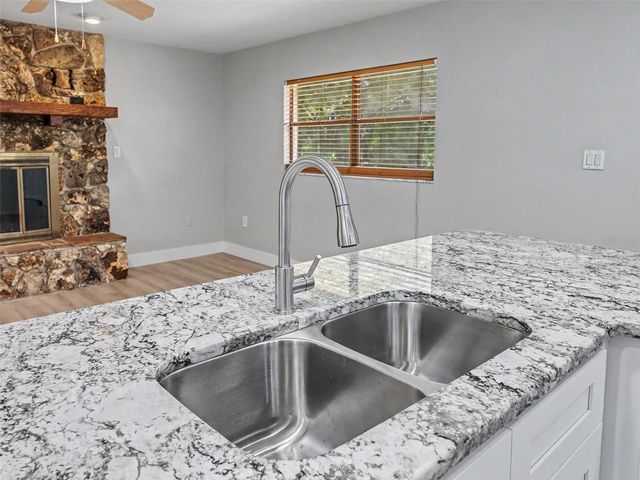 162 W MASSACHUSETTS STREET, Hernando, FL 34442