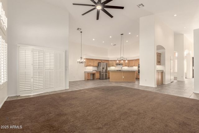 2090 E FINLEY Street, Gilbert, AZ 85296