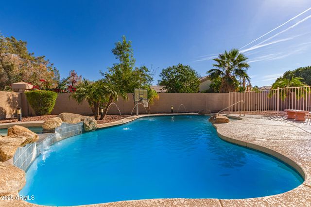 2090 E FINLEY Street, Gilbert, AZ 85296