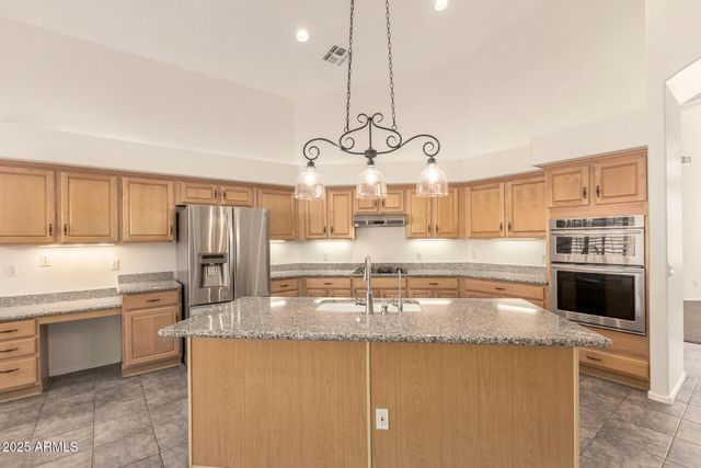 2090 E FINLEY Street, Gilbert, AZ 85296