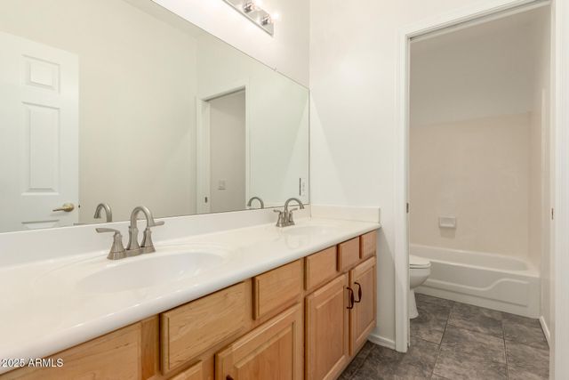 2090 E FINLEY Street, Gilbert, AZ 85296