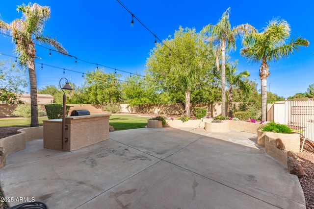 2090 E FINLEY Street, Gilbert, AZ 85296