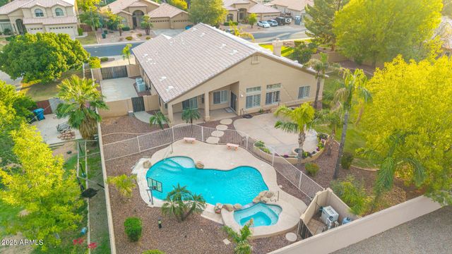 2090 E FINLEY Street, Gilbert, AZ 85296