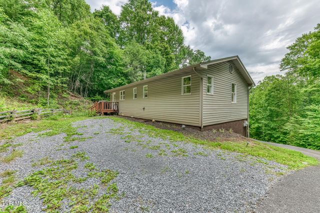 130 Timber Lane, Hampton, TN 37658