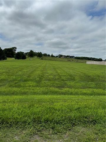 22093 Jasper Trail, Maryville, MO 64468