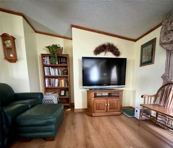 22093 Jasper Trail, Maryville, MO 64468