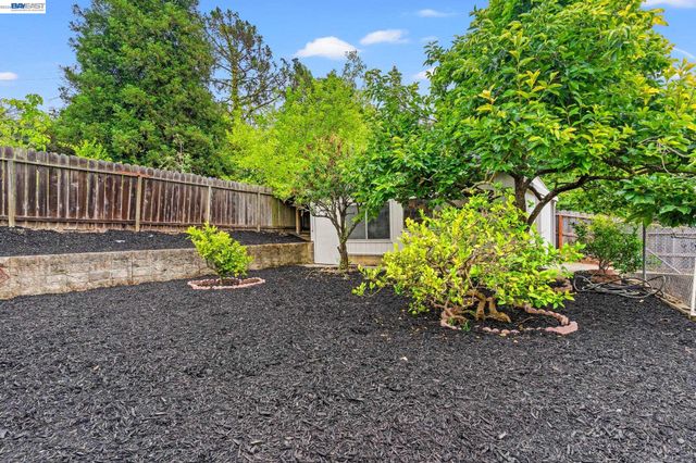 23672 Stratton Ct, Hayward, CA 94541