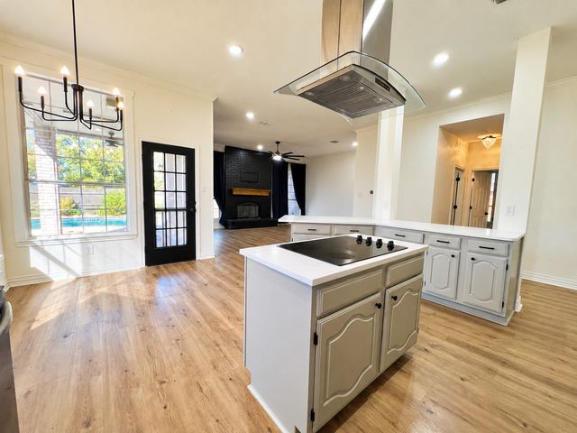 1606 Sarah Brooks Drive, Keller, TX 76248