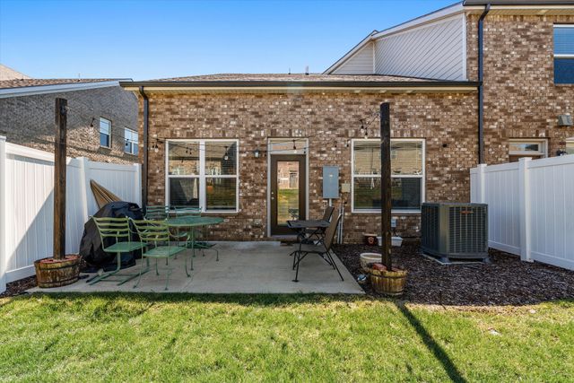 416 Deveron Dr, Gallatin, TN 37066