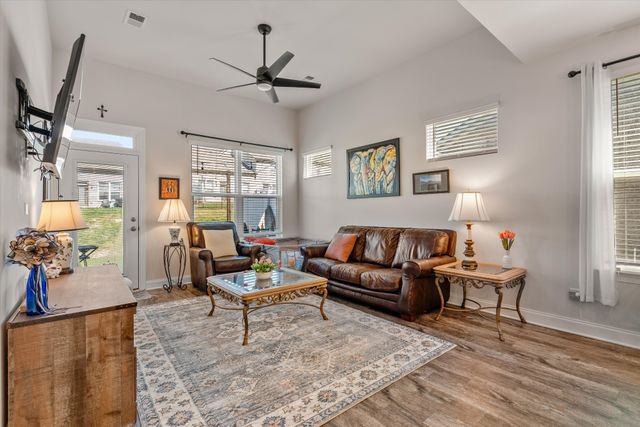 416 Deveron Dr, Gallatin, TN 37066