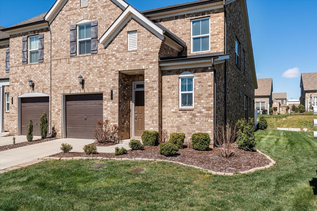 416 Deveron Dr, Gallatin, TN 37066