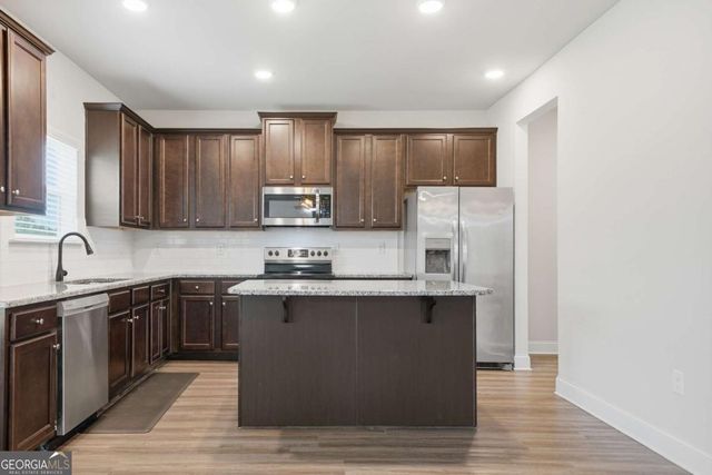 61 N Village Circle, Rydal, GA 30171