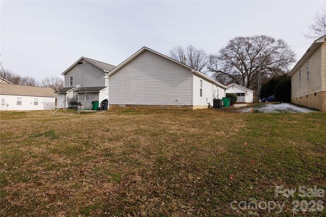 3208 Lasalle Street, Charlotte, NC 28216