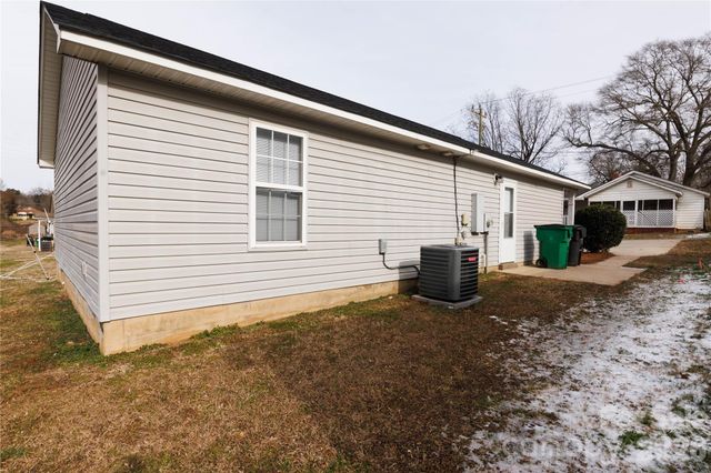 3208 Lasalle Street, Charlotte, NC 28216