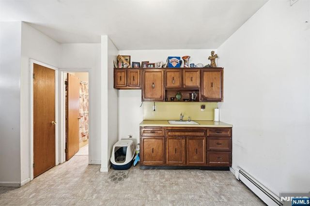 23 John Street, Emerson, NJ 07630