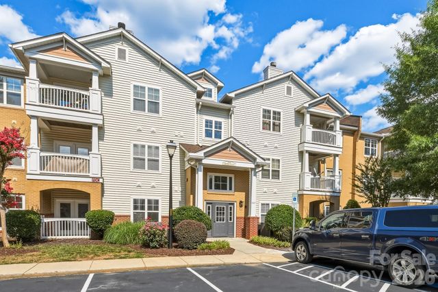 16409 Golden River Lane, Charlotte, NC 28277