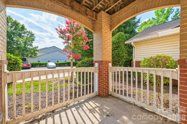 16409 Golden River Lane, Charlotte, NC 28277
