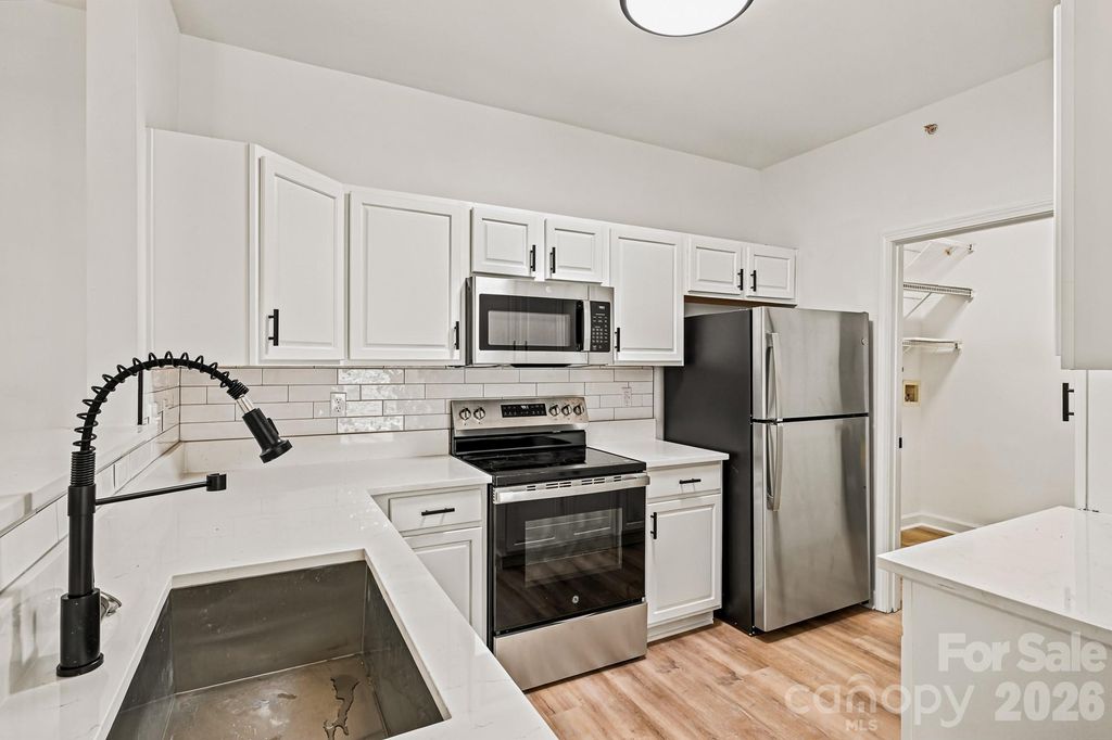 16409 Golden River Lane, Charlotte, NC 28277