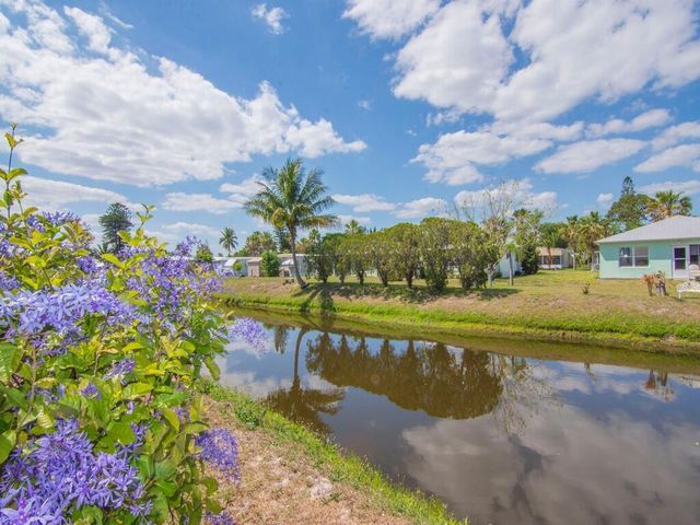 70 Spanish Way, Port St Lucie, FL 34952