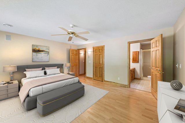 700 Spruce Drive, Hudson, WI 54016