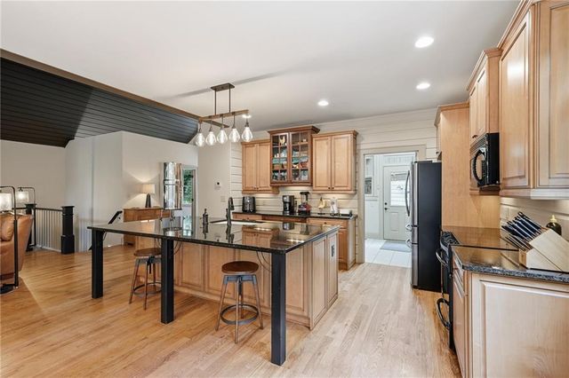 1117 Rambling Road, Fairmount, GA 30139