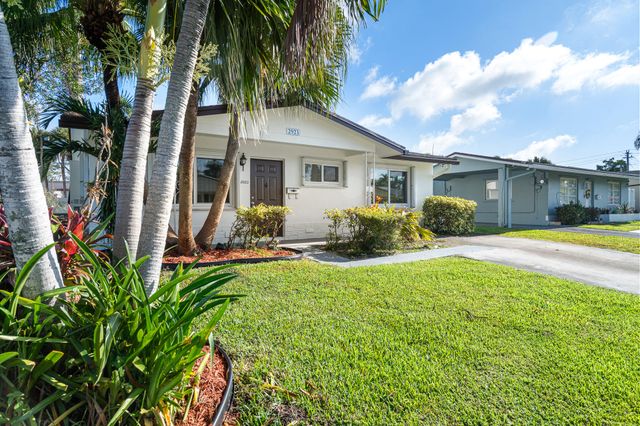2923 NW 48th Street, Fort Lauderdale, FL 33309