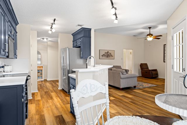 1502 Peach St., Kilgore, TX 75662