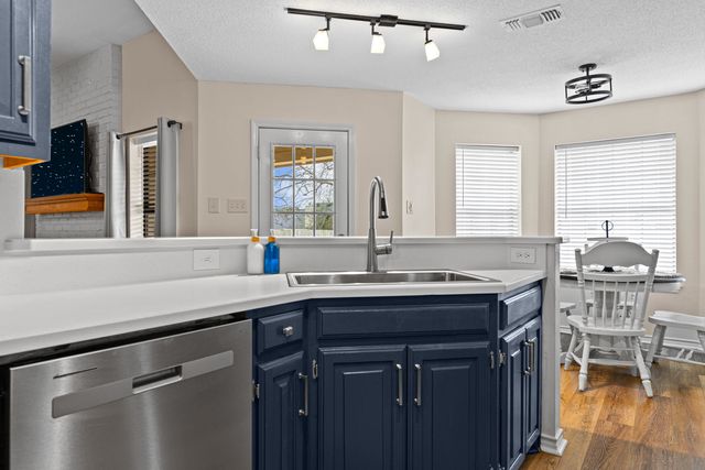 1502 Peach St., Kilgore, TX 75662