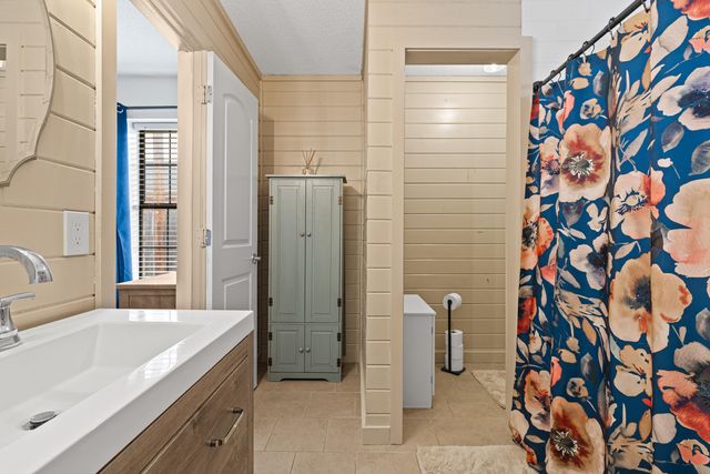 1502 Peach St., Kilgore, TX 75662