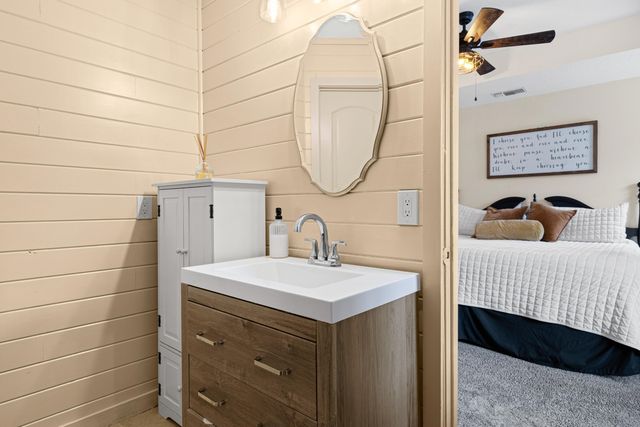 1502 Peach St., Kilgore, TX 75662