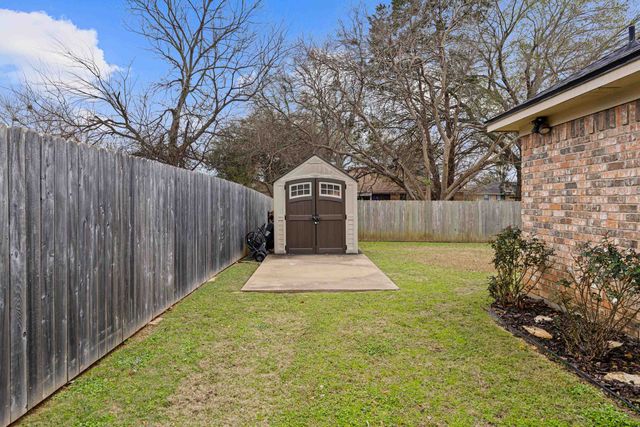 1502 Peach St., Kilgore, TX 75662